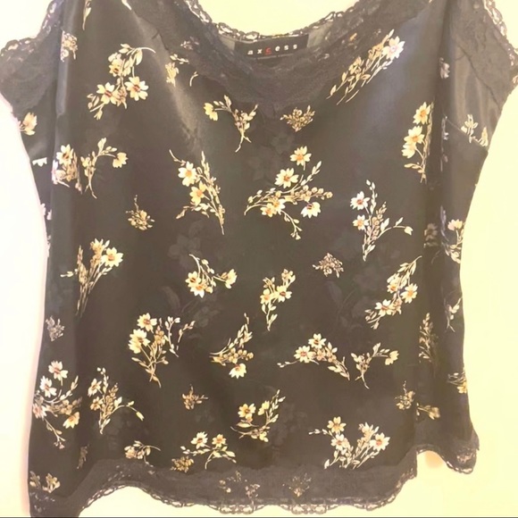 Vintage Liz Claiborne Camisole Lingerie Top background is black - Picture 3 of 8